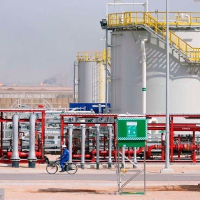 Uganda’s executives globetrot to drum up investor appetite for $4b oil refinery
