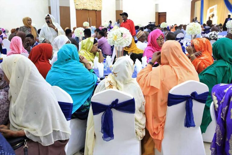 Haweenka Soomaaliyeed oo naawilaya in ay helaan qoondadooda siyaasadda