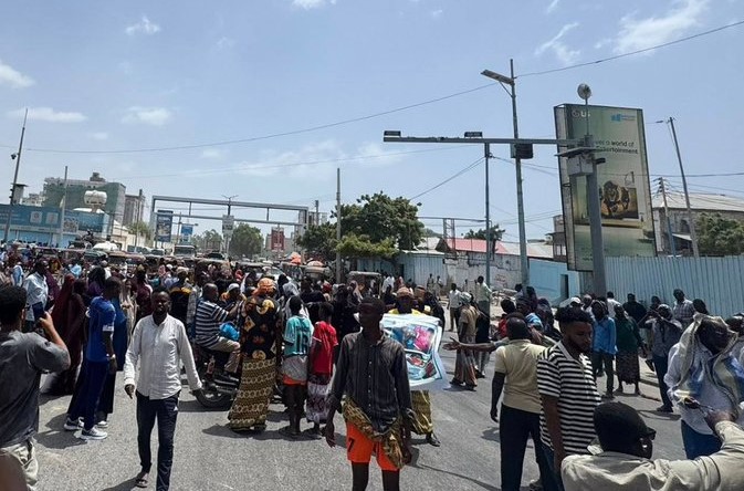 Protest Erupts in Mogadishu After Eviction Violence