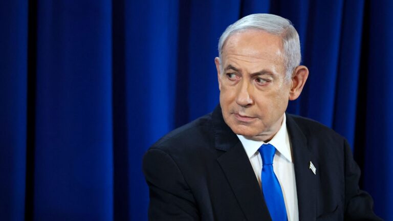 Netanyahu oo amray in dhulka lala simo Lubnan